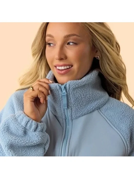 Blogilates Women’s Bonfire Fleece Jacket - Light Blue Size Medium NWT - Picture 3 of 14